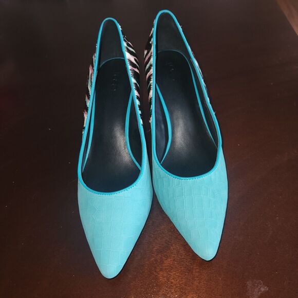 NWOT LOGO by Lori Goldstein Size 9 Linda Pumps Blue Animal Hair Print High Heels - Picture 2 of 7